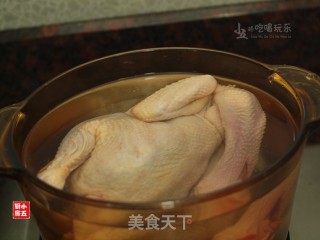 葱油手撕鸡的做法步骤：1