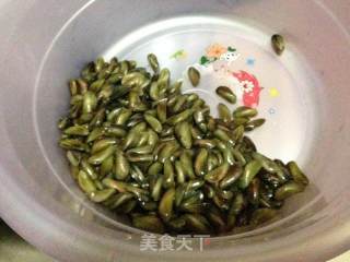 潮汕特色小炒----【金不换炒薄壳】的做法步骤：1