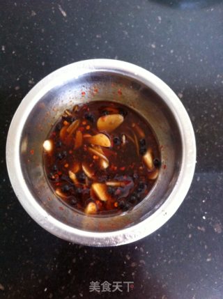 炝拌黄瓜条的做法步骤：7