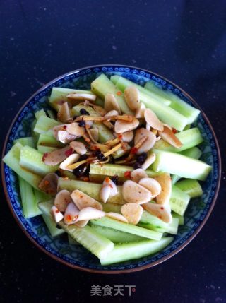 炝拌黄瓜条的做法步骤：8