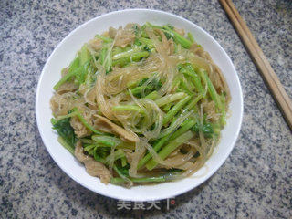 香芹面筋炒粉丝的做法步骤：9