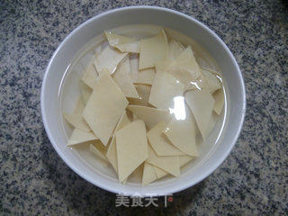 胡萝卜炒千张的做法步骤：3
