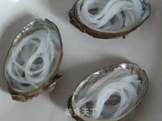 蒜蓉粉丝蒸鲍鱼的做法步骤：6