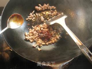 香菇肉酱面的做法步骤：5