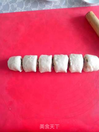 火腿香葱卷的做法步骤：7