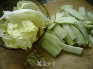 丝瓜白菜汤的做法步骤：1