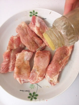 混酱烤排骨的做法步骤：2
