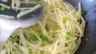 醋溜土豆丝的做法步骤：6