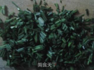 豆腐盖被～韭菜清炖豆腐的做法步骤：2