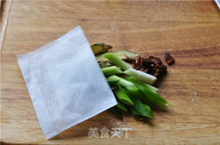 乌鸡山药汤的做法步骤：4
