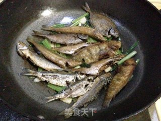 【潮汕美食】---杂鱼鼎的做法步骤：6