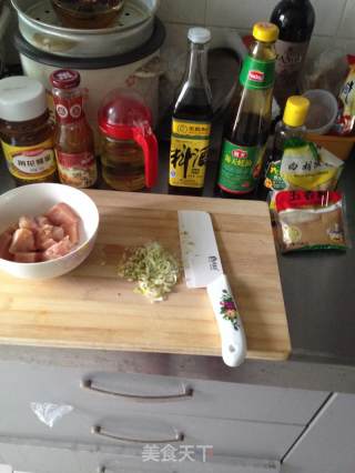 diy的鸡肉串的做法步骤：1