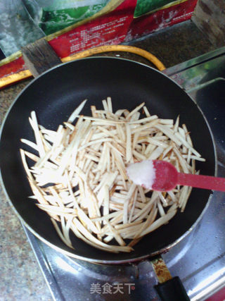 肉丝茭白的做法步骤：7