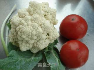 番茄烧菜花的做法步骤：1