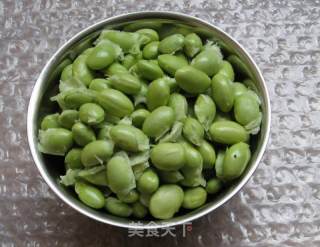 夜开花炒毛豆的做法步骤：3