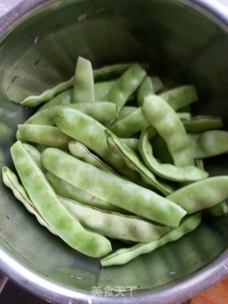 油豆角炖排骨的做法步骤：2