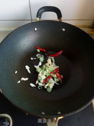 油豆角炖排骨的做法步骤：5