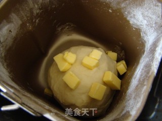 奶露面包的做法步骤：2