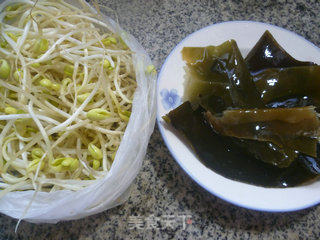 海带炒黄豆芽的做法步骤：1