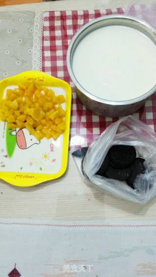 DIY酸奶盆栽的做法步骤：1