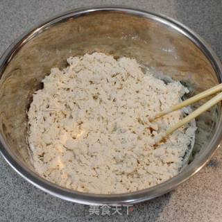我们爱的中式面食-----葱香花卷的做法步骤：2