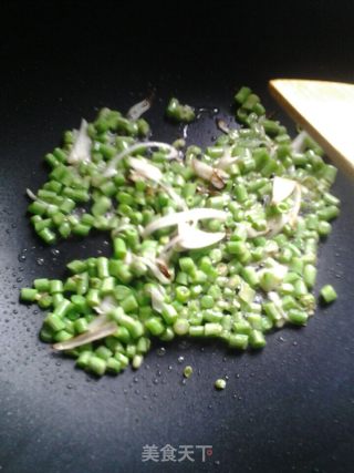 西红柿炒饭的做法步骤：5