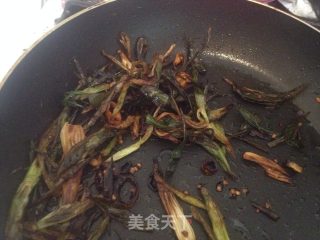 葱油拌面的做法步骤：7