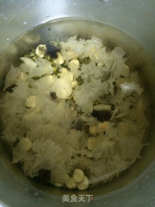 莲子百合汤-清汤版的做法步骤：5