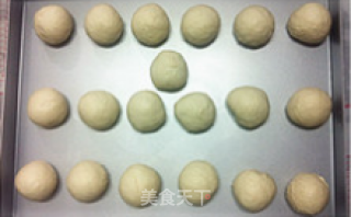 泡浆椰蓉餐包的做法步骤：3
