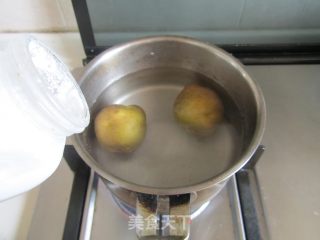 香烤土豆鲟鱼的做法步骤：1