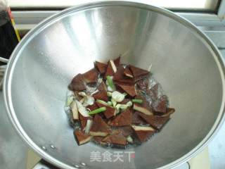丝瓜炒香干的做法步骤：4