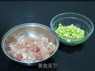 毛豆淮山炒肉丝的做法步骤：1