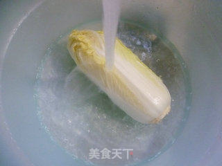 番茄炒娃娃菜的做法步骤：3
