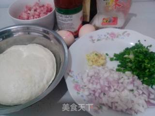 茄汁肉末鸡蛋葱花饼的做法步骤：1