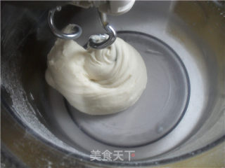 火腿虾仁披萨的做法步骤：4