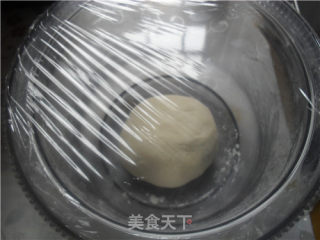火腿虾仁披萨的做法步骤：6