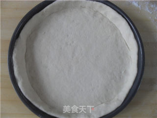 火腿虾仁披萨的做法步骤：12