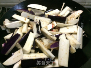 咸鱼茄子煲简易做法的做法步骤：5
