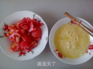 番茄炒蛋的做法步骤：2