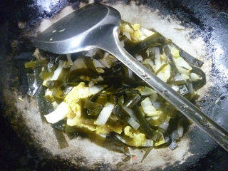 海带炒娃娃菜的做法步骤：11