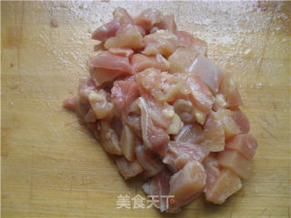 酥皮鸡肉馅饼的做法步骤：2