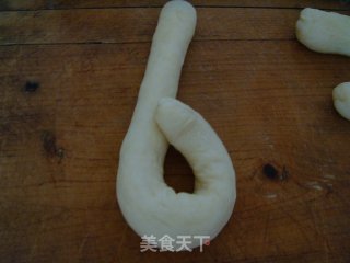辫子面包的做法步骤：8