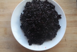 芒果白雪黑糯米的做法步骤：2
