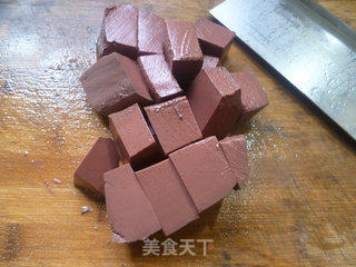 青菜鹅血汤的做法步骤：4