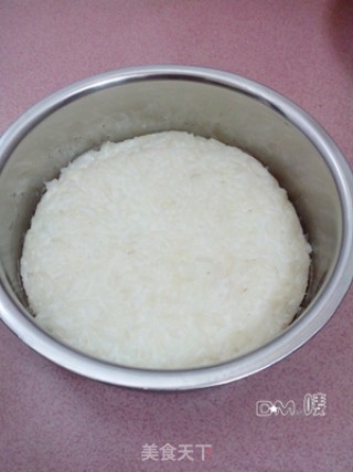 【剩米饭打造仿真慕斯蛋糕】蛋香土豆泥配米饭的做法步骤：3