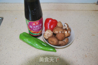 蚝油香菇的做法步骤：1