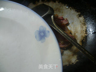 洋葱炒腊鸡腿的做法步骤：6