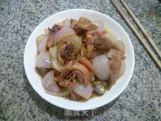 洋葱炒腊鸡腿的做法步骤：12