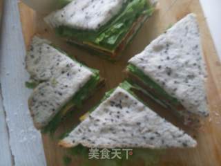 自制三明治的做法步骤：7