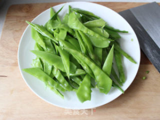 菌菇菜炒饭的做法步骤：3